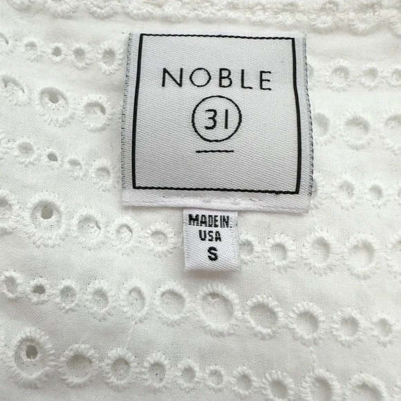 Noble 31 White Eyelet Bishop Sleeve Blouse V-Neck Cotton Size S - Picture 11 of 12